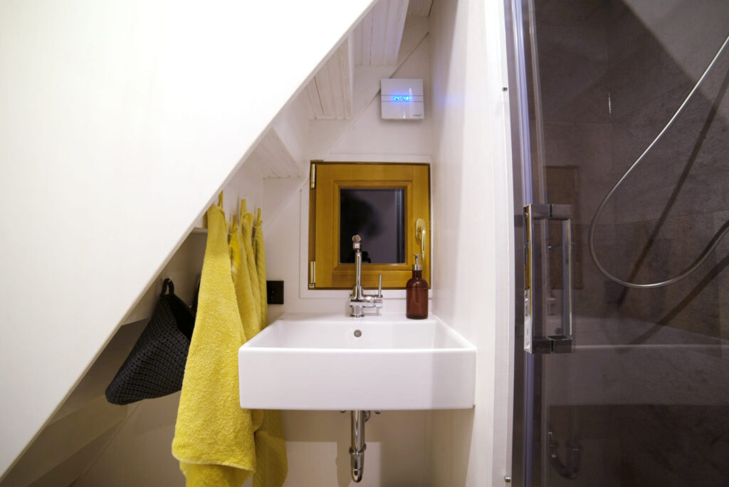 Grundriss und Innenraum des Tiny House